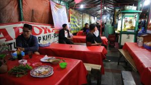 kuliner kaki lima enak di Bandung, tempat makan sea food barokah