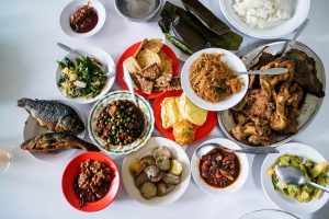 restoran Sunda paling enak di Bandung, Rumah Makan Cikawao