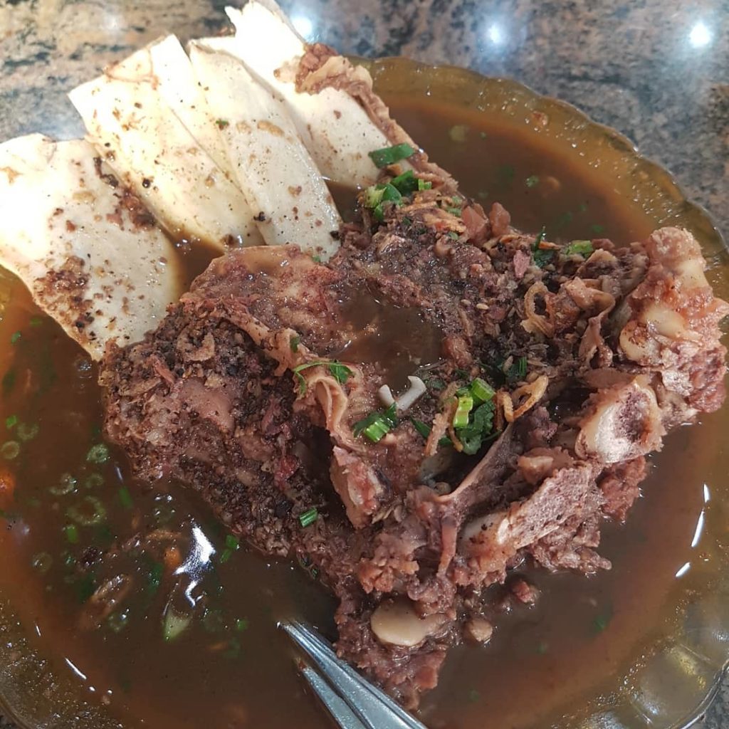 kuliner Makassar, Sop Konro, Cari Makan Aja